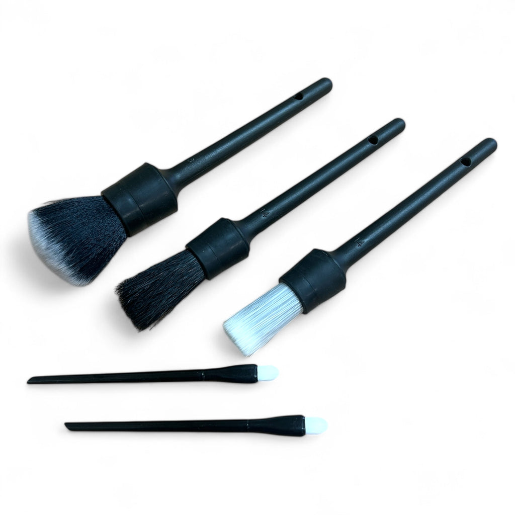 The PACKAGE Detailing Brush Set