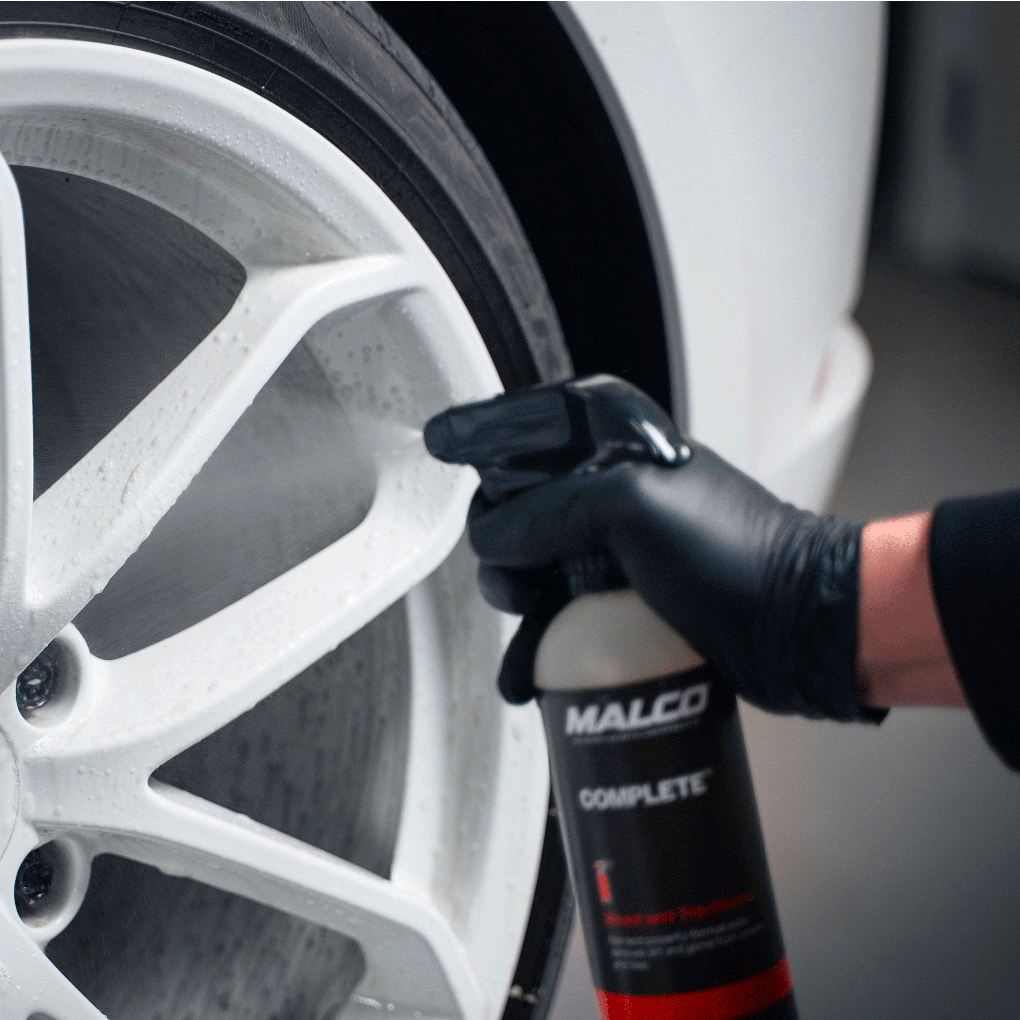 Complete™ Wheel & Tire Cleaner Non-acid Formula