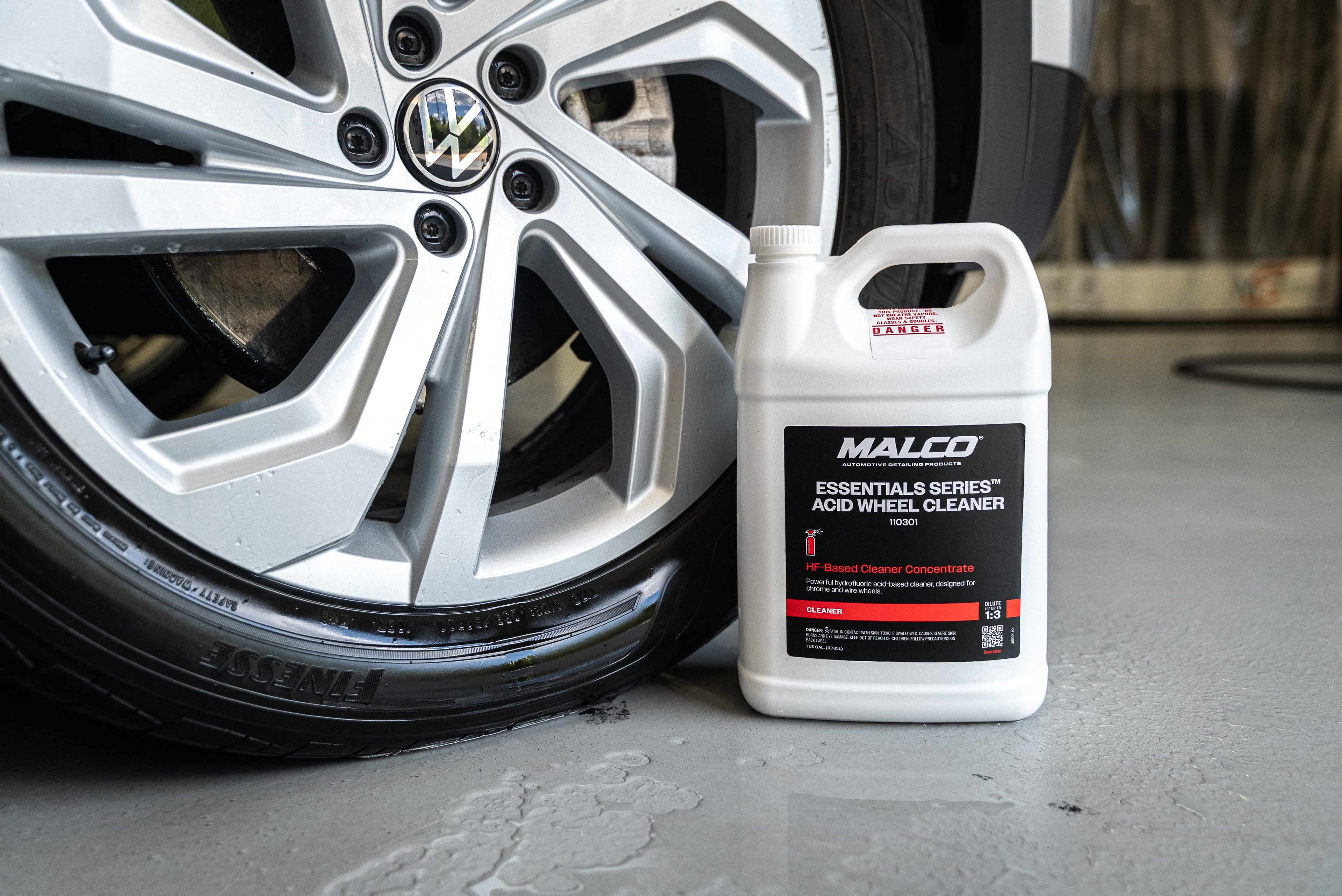 Essentials Series Acid Wheel Cleaner