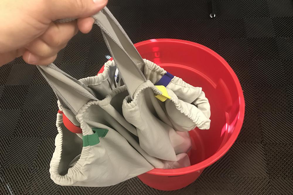 Dirty [Towel Separator] Bag Insert for Standard 32 Gallon Trash Can - 4 sections